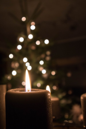 candle-3891027_1920